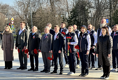 Краснодар встретил участников автопробега «Крым – Россия! Навсегда!»