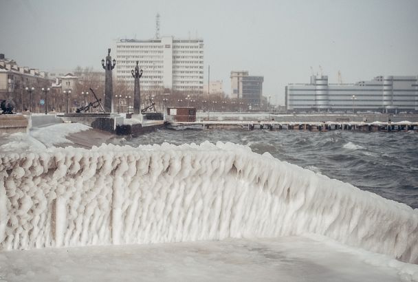 Норд-ост, дождь, снег и мороз: Новороссийск готовится к удару стихии