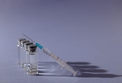 Названы сроки начала применения в России детской вакцины от коронавируса