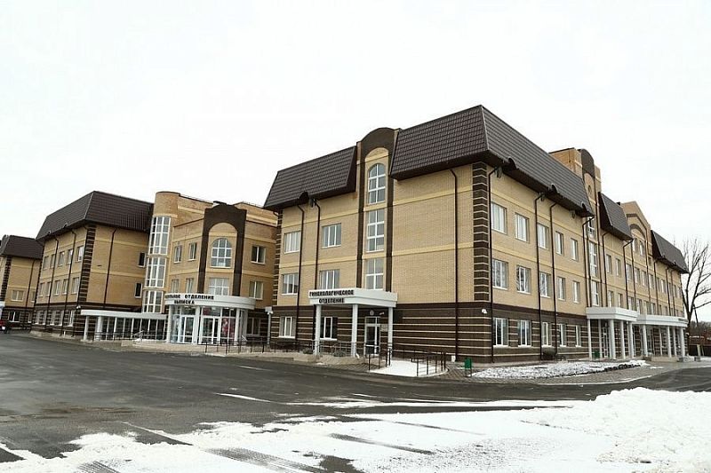 Новый акушерско-гинекологический корпус открыли в Кореновске 