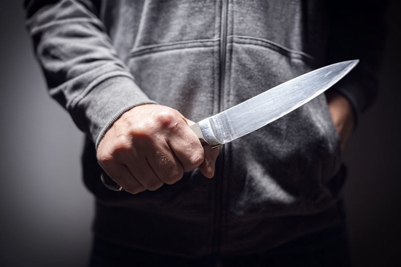 В Сочи подросток с ножом напал на своих родителей. Они госпитализированы