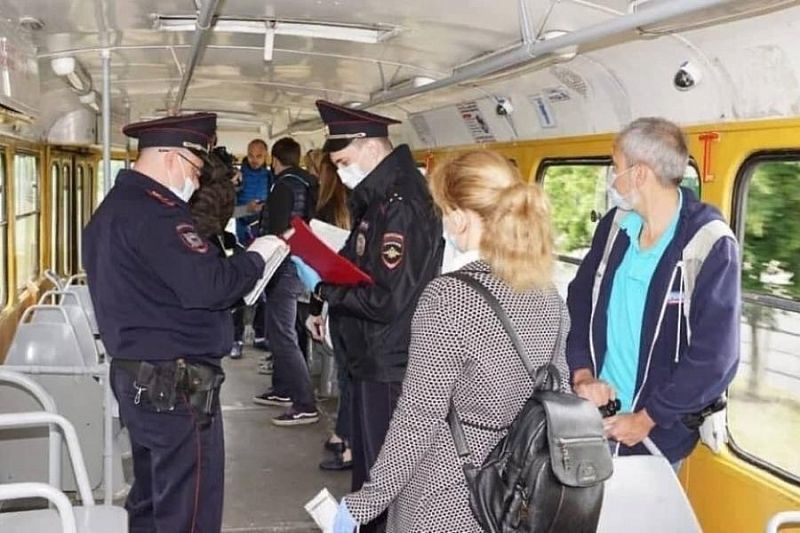 Контроль за соблюдением масочного режима в общественном транспорте усилили в Краснодаре