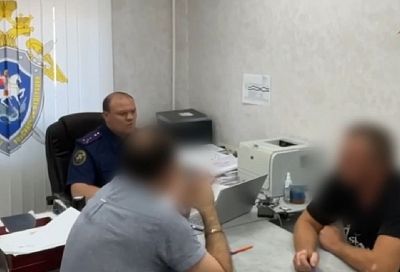 Пьяный кубанец приревновал знакомого к сожительнице и расправился с ним ножом