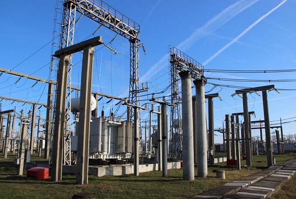 В центральных районах Кубани энергетики отремонтировали 80 подстанций