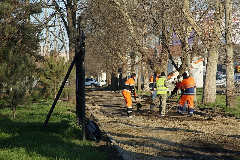 Краснодаре вместе с ремонтом ул. Красных Партизан благоустроят пешеходные зоны