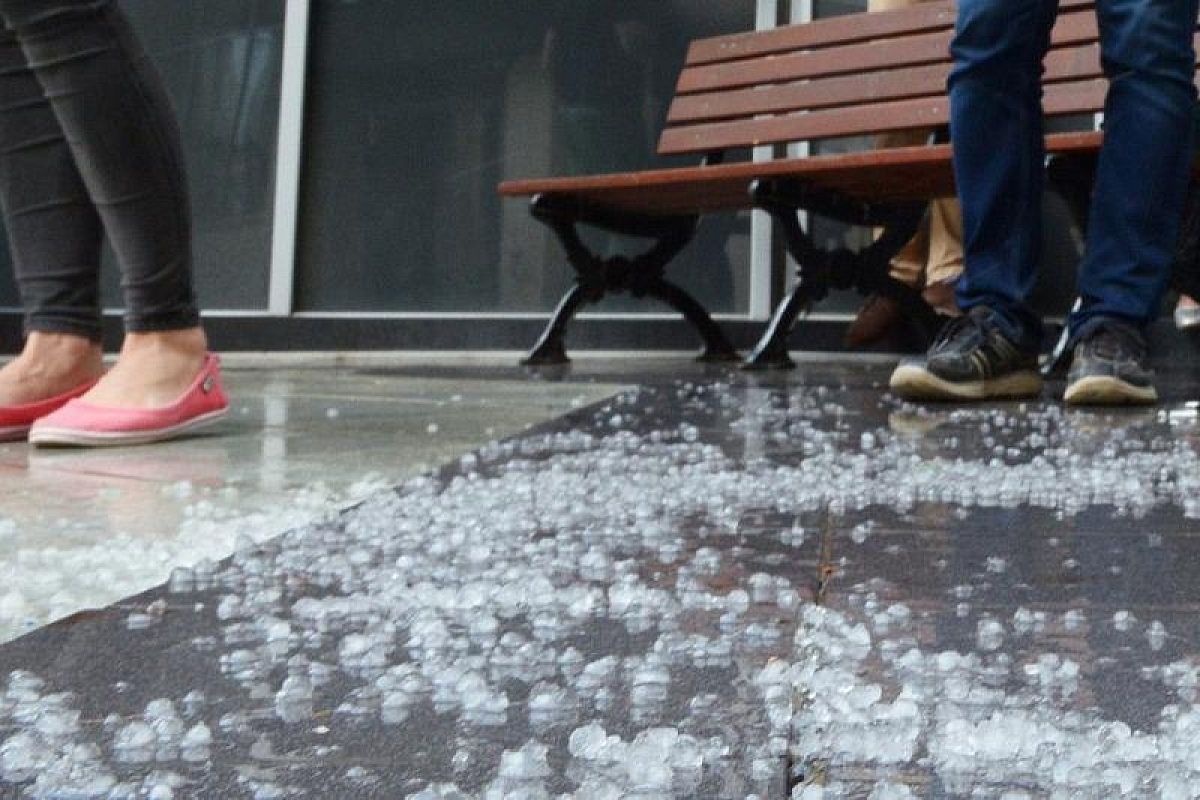 В Краснодарском крае снова ожидаются ливни с грозами и град