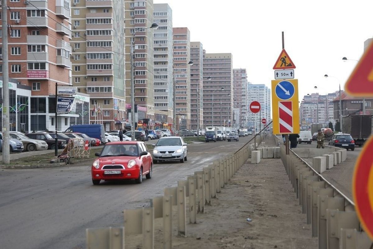 В Краснодаре открыли движение транспорта по улице Петра Метальникова