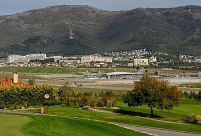 Повторные ограничения в аэропорту Геленджика ввели через час после отмены предыдущих