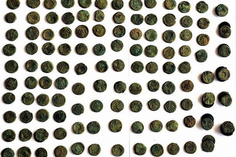 Клад античных монет обнаружили археологи в Красноармейском районе