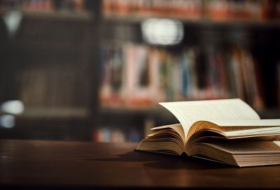 Ремонт книгохранилища и открытие мемориальной доски: что произошло в Северском районе