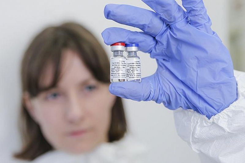 Вирусологи оценили перспективы российской вакцины от коронавируса
