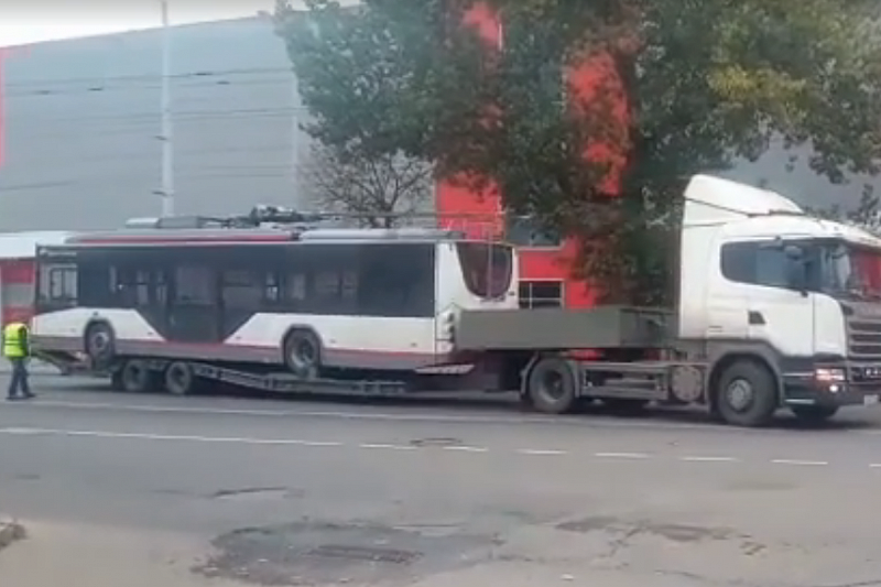 Два новых трамвая и один троллейбус прибыли в Краснодар