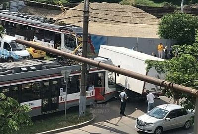 Второе за день ДТП с участием трамвая произошло в Краснодаре