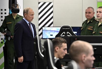 Путин поручил предприятиям ОПК установить тесный контакт с военным технополисом «Эра» в Анапе