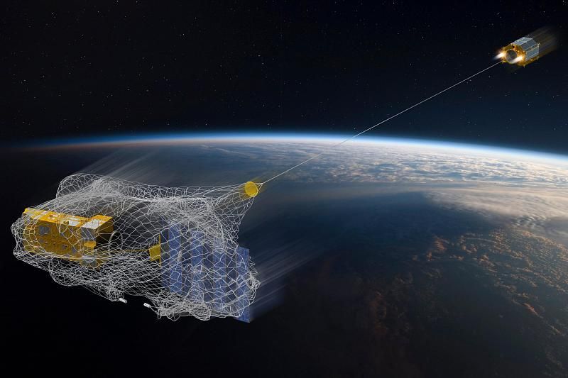С МКС запустили спутник, охотящийся за космическим мусором