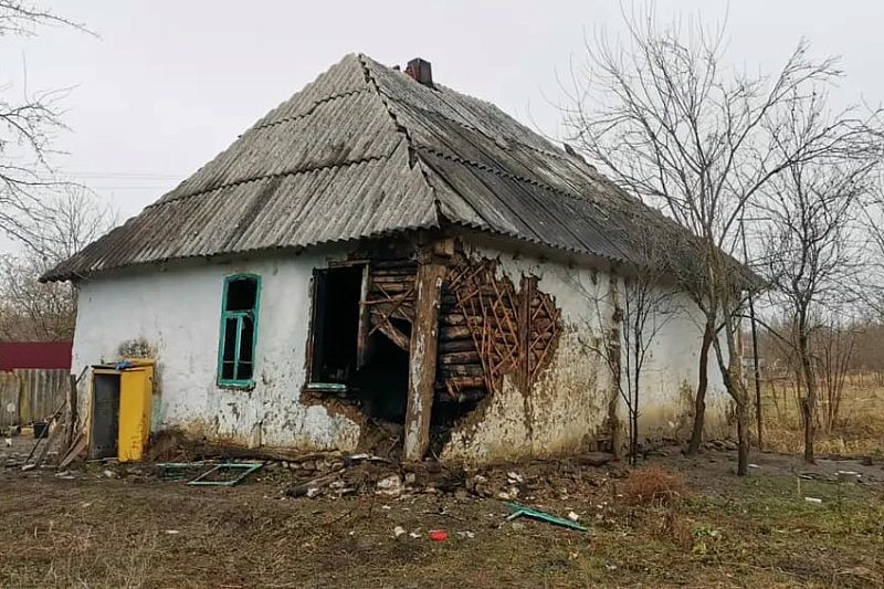 В Мостовском районе во время пожара погибли двое пенсионеров 