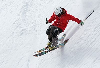 Лыжнику в Красной Поляне предлагают зарплату до 200 тысяч рублей