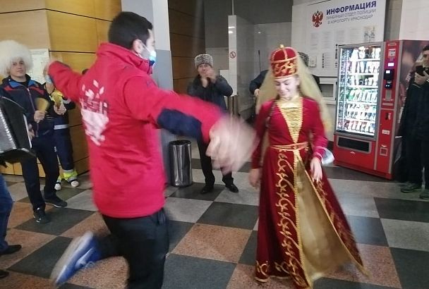 Чемпиона Европы по дзюдо Михаила Игольникова встретили в аэропорту Краснодара