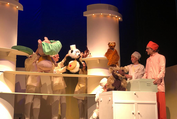 «Истории доктора «А» показали на сцене краевого театра кукол