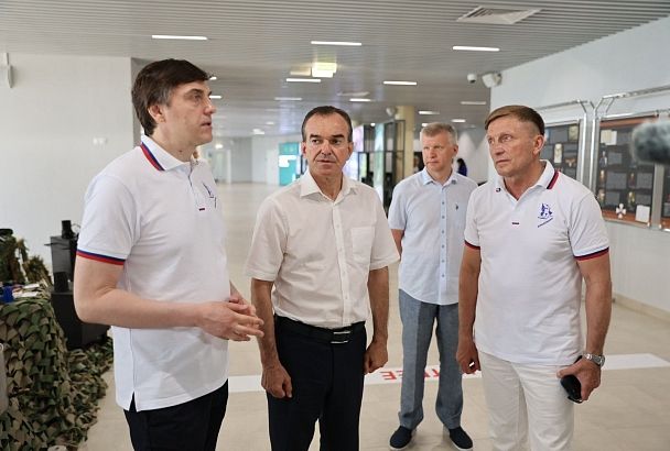 Сергей Кравцов и Вениамин Кондратьев посетили детский центр «Орленок»