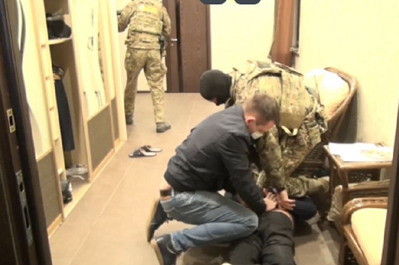 ФСБ и полиция задержала сбытчиков сильнодействующих веществ