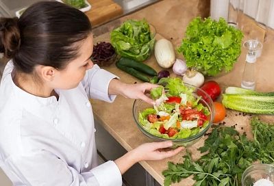 Делаем любой салат вкусным и необычным за 15 минут: яркий взрывной вкус вместо скучной нарезки