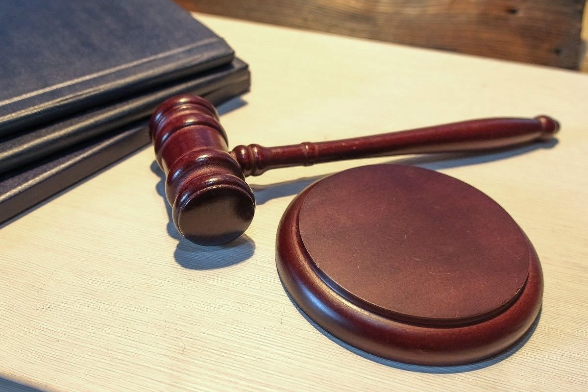 Суд взыскал более 5,7 млн рублей с владельца судна, затонувшего у берегов Туапсе в 2021 году