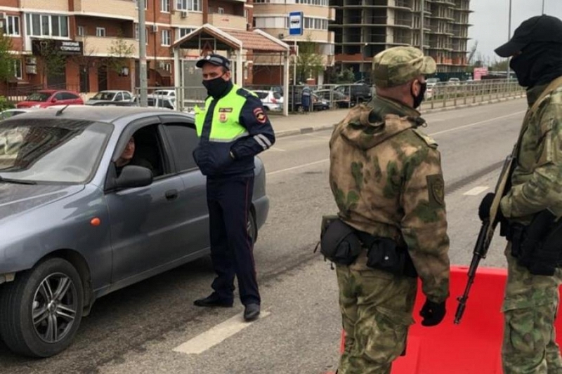 На въездах в Краснодар 21 апреля проверили около 5 тысячи автомобилей