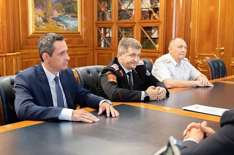 Вице-губернатор Александр Власов побывал с рабочим визитом в Карачаево-Черкесии