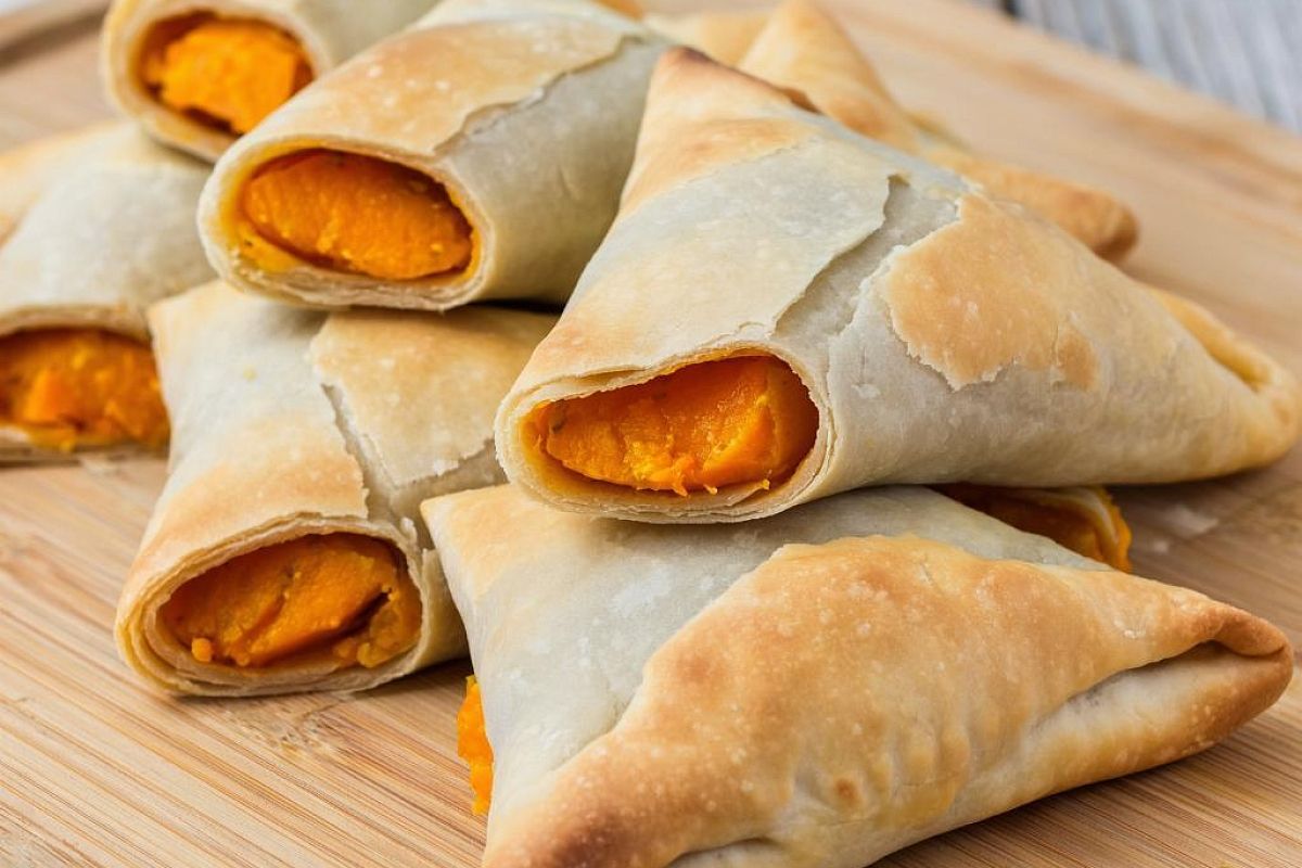 Беру лаваш и тыкву — и готовлю вкусный десерт к чаю. Получаются как молдавские плацинды 