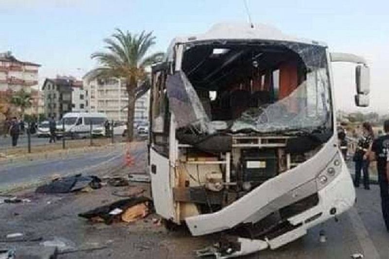 Автобус с российскими туристами попал в ДТП в Турции. Четыре человека погибли