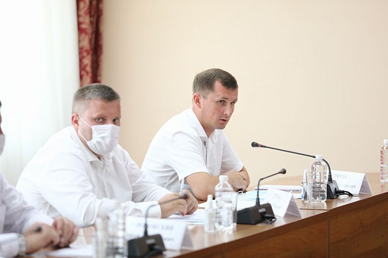 Губернатор Кубани Вениамин Кондратьев поручил до 22 июля завершить работы по сбору урожая