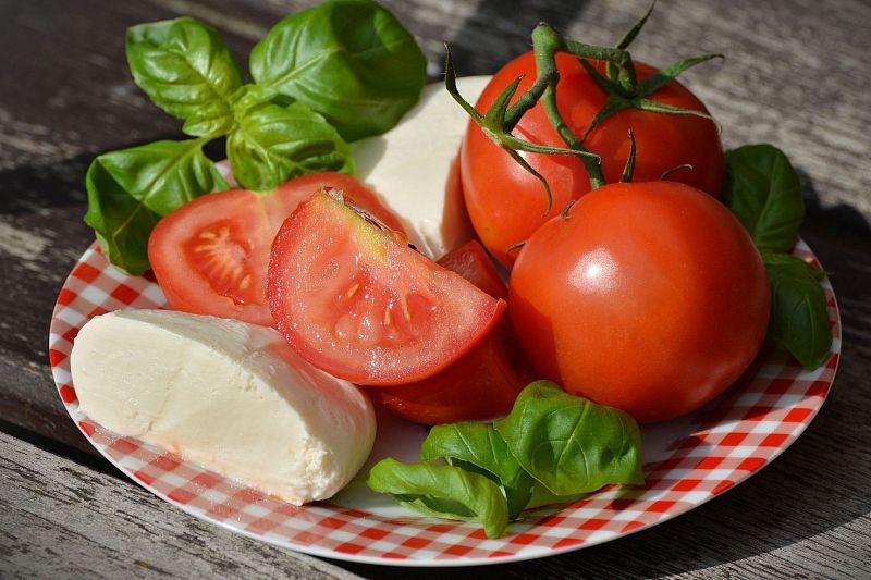 Почему лучшая еда в жару – это помидоры 