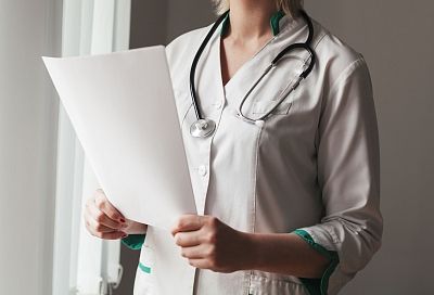 Туристка обвинила врачей в расизме за то, что те не положили ее в больницу