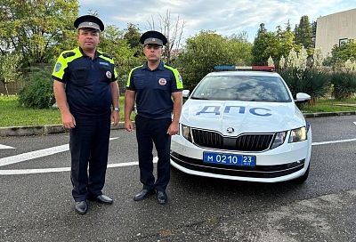 Полицейские помогли доставить в больницу жительницу Сочи в тяжелом состоянии