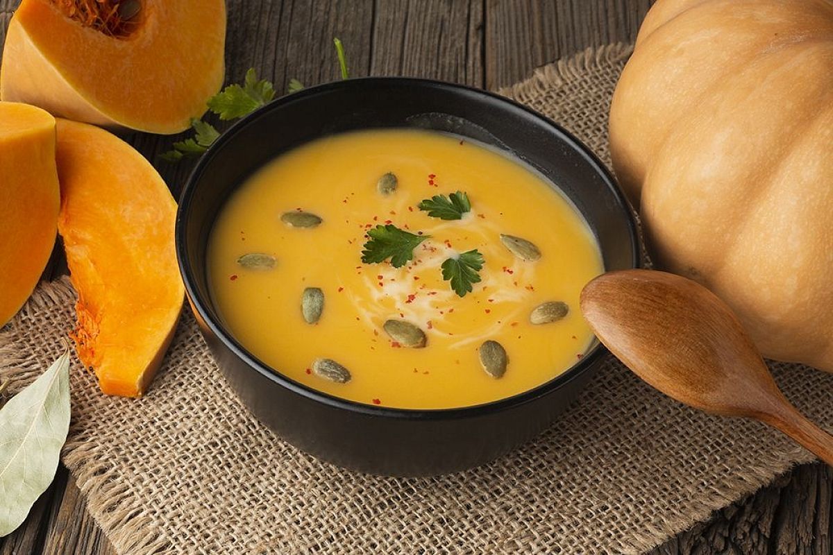 Безупречный тыквенный суп-пюре: согревающее осеннее блюдо за полчаса