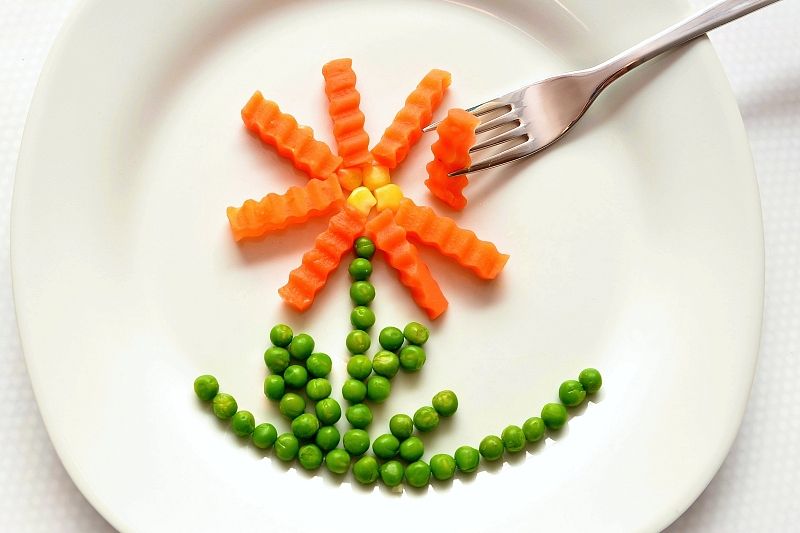 Полезно и весело: как приучить детей есть больше овощей