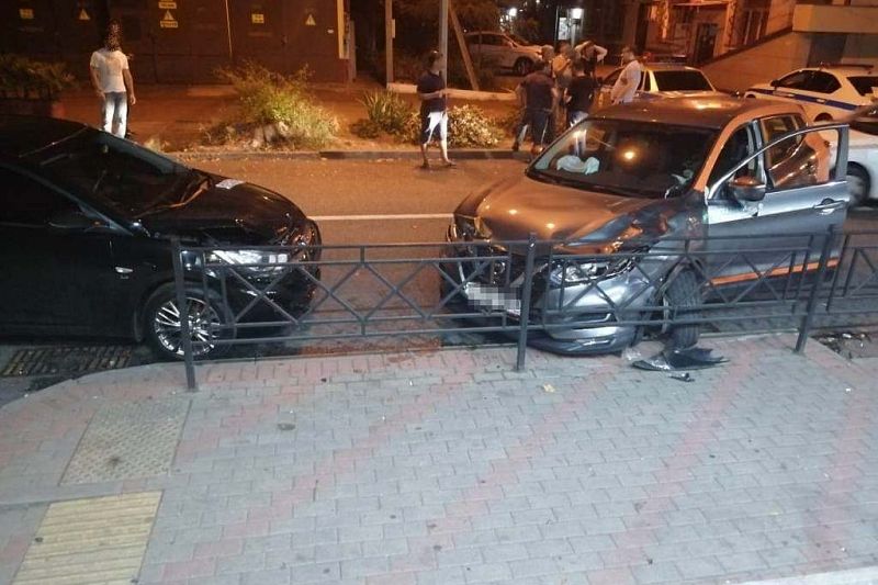 Виновник массового ДТП с участием трех автомобилей и мопеда в Сочи был пьян