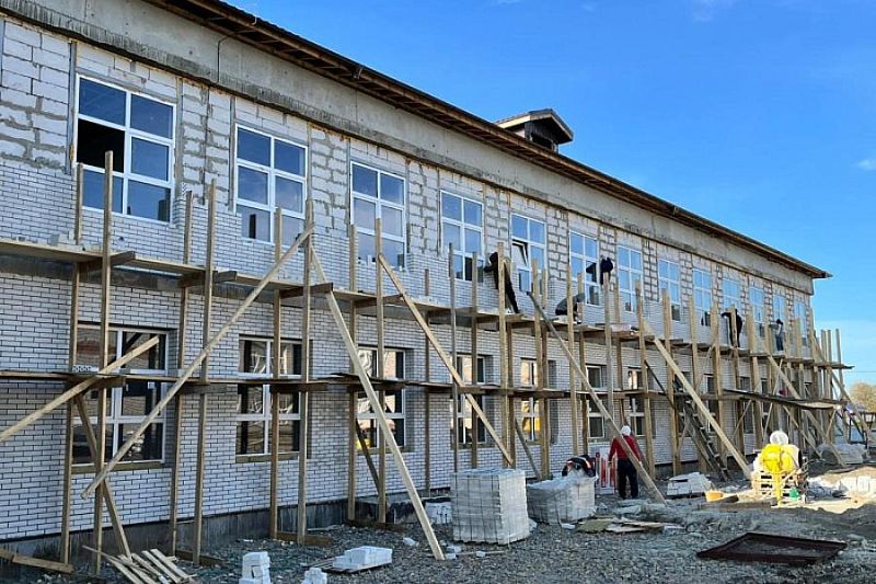 Корпус начальной школы в станице Крыловской построен на 78%