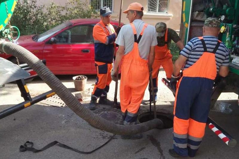 В Краснодаре прочистили более 12 км сетей ливневой канализации