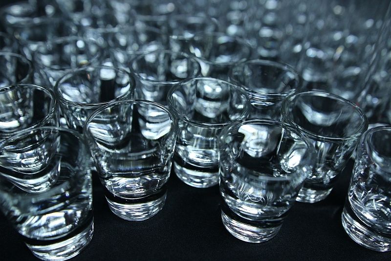 Продажи водки в России выросли до 5 литров на человека за год 
