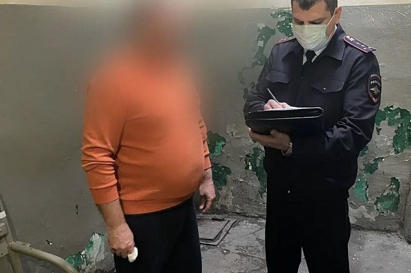 В Анапе арестовали живодера, выбросившего из окна собаку
