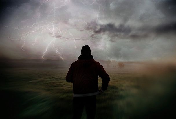 Гром и молния: 5 категорий людей, которым стоит опасаться грозовой погоды
