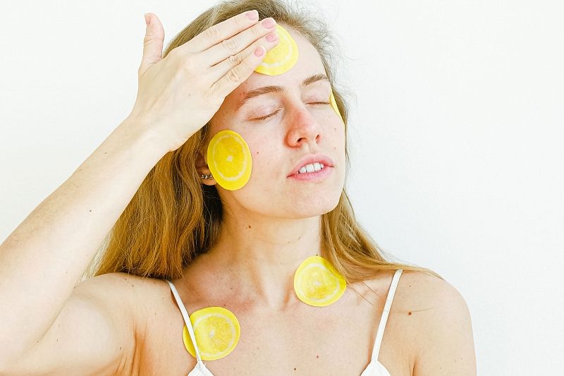Семь способов очистить кожу от прыщей с помощью холодного лимона