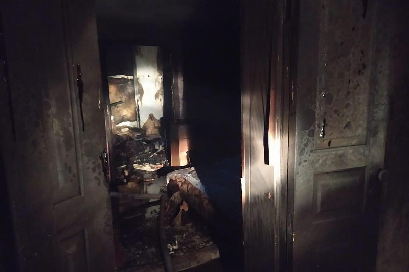 СК начал проверку после гибели пенсионера при пожаре в частном доме в Краснодаре
