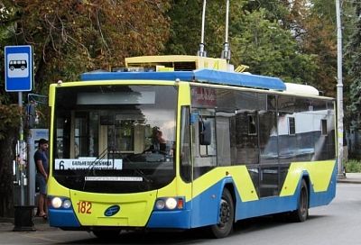 Семь троллейбусных маршрутов сократят время работы в Краснодаре 