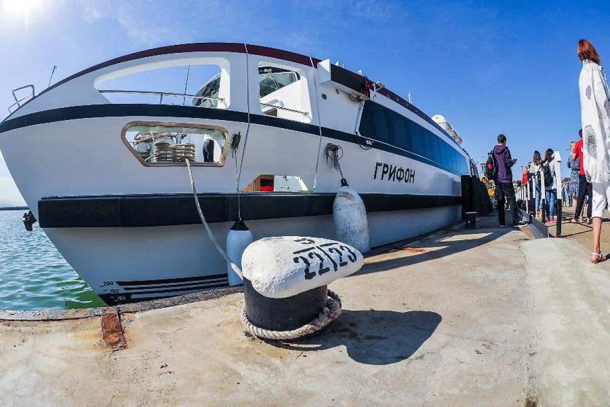 Новороссийск, Геленджик и Сочи соединил маршрут морского такси