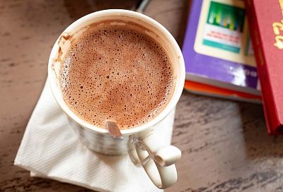 Ученые обнаружили, что перед ожидаемым стрессом мужчине надо выпить какао