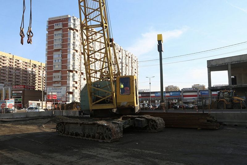 На ул. Петра Метальникова в Краснодаре приступили к строительству подземного перехода