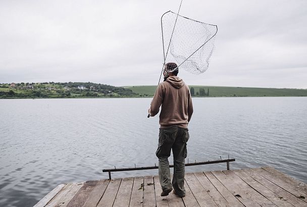 Может ли отмениться рыбалка? Влияние ветра на активность и клев рыбы